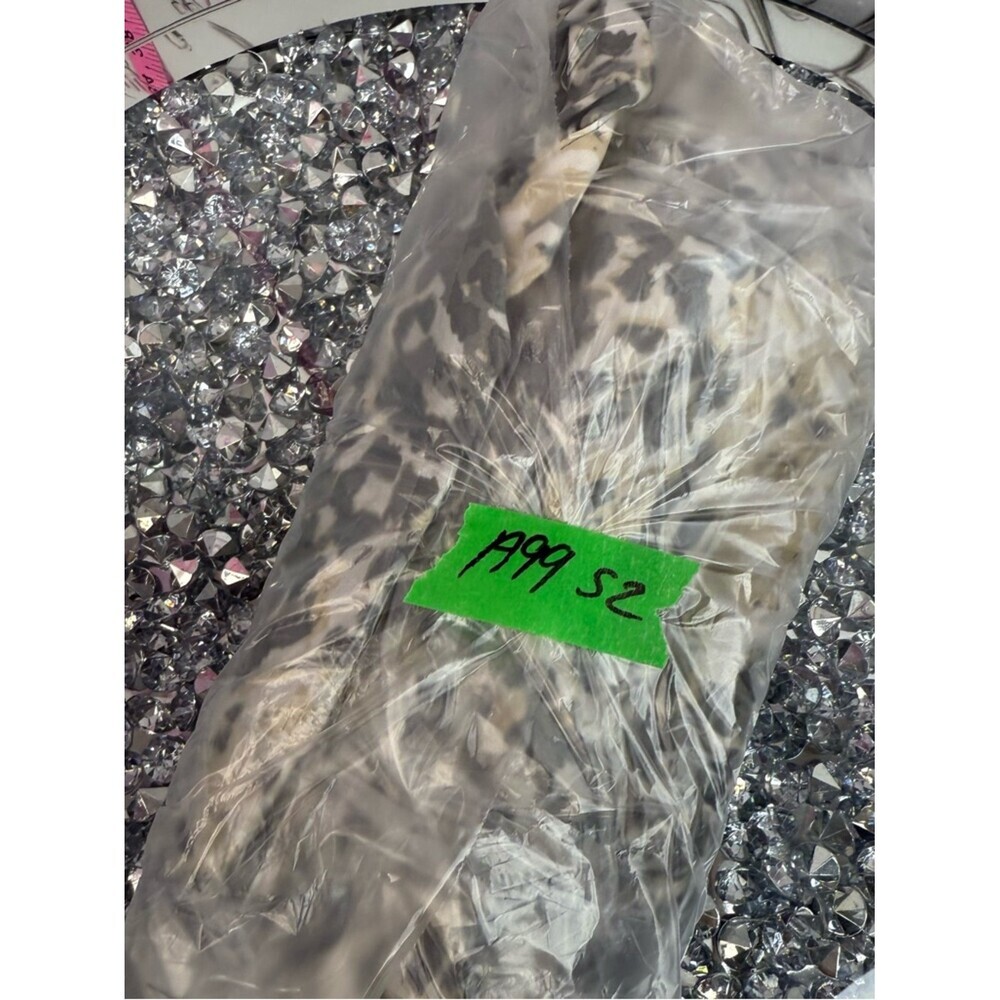 Dalia Collection Cream & Gray Animal-Print Long Sleeve Button-Front Blouse - Picture 13 of 13